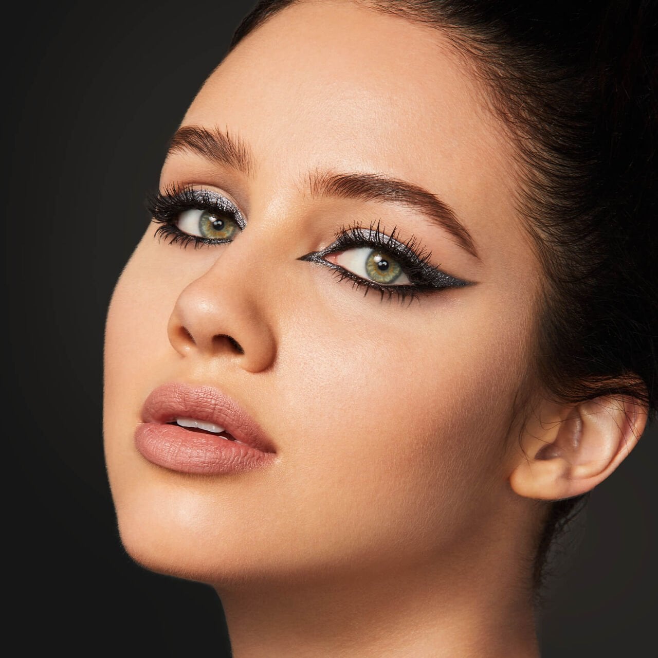 Manyetik Takma Kirpik Nasıl Kullanılır? (Adım Adım Anlatım)