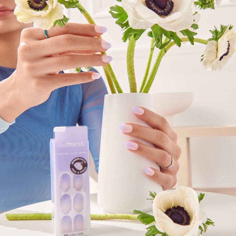 Kendinden Yapışkanlı Takma Tırnak Kısa Ombre Lila